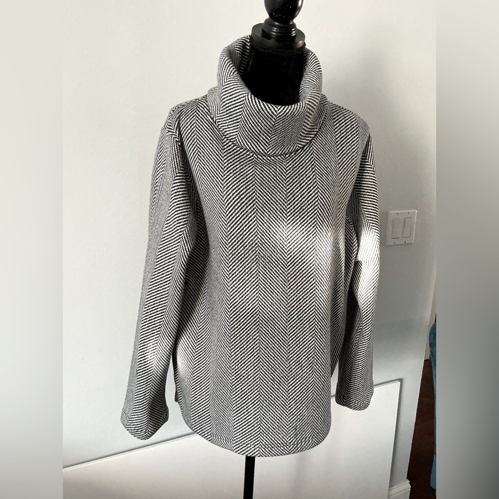 J.Crew Pullover - image 5